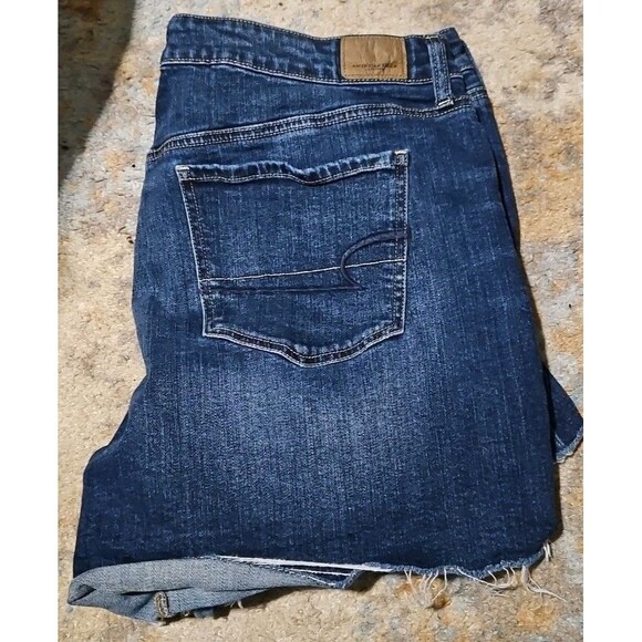 New Sz 16 36X5 American Eagle Shorts Tom Girl Midi Stretch Distressed Denim - Picture 6 of 6